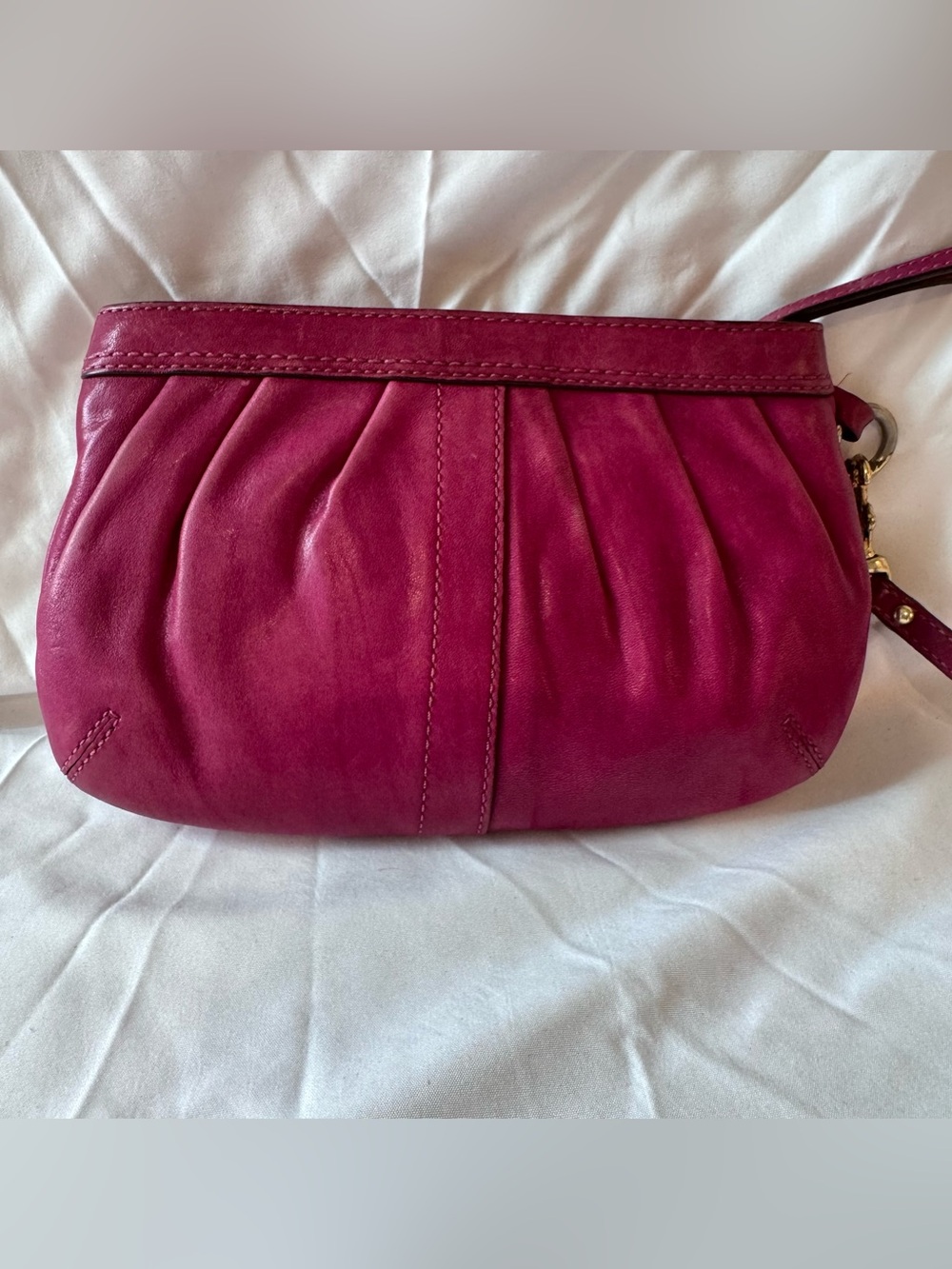 Coach Pink Magenta Wristlet Clutch Handbag Soho Legacy Pleated Leather Purse EUC - Picture 3 of 7